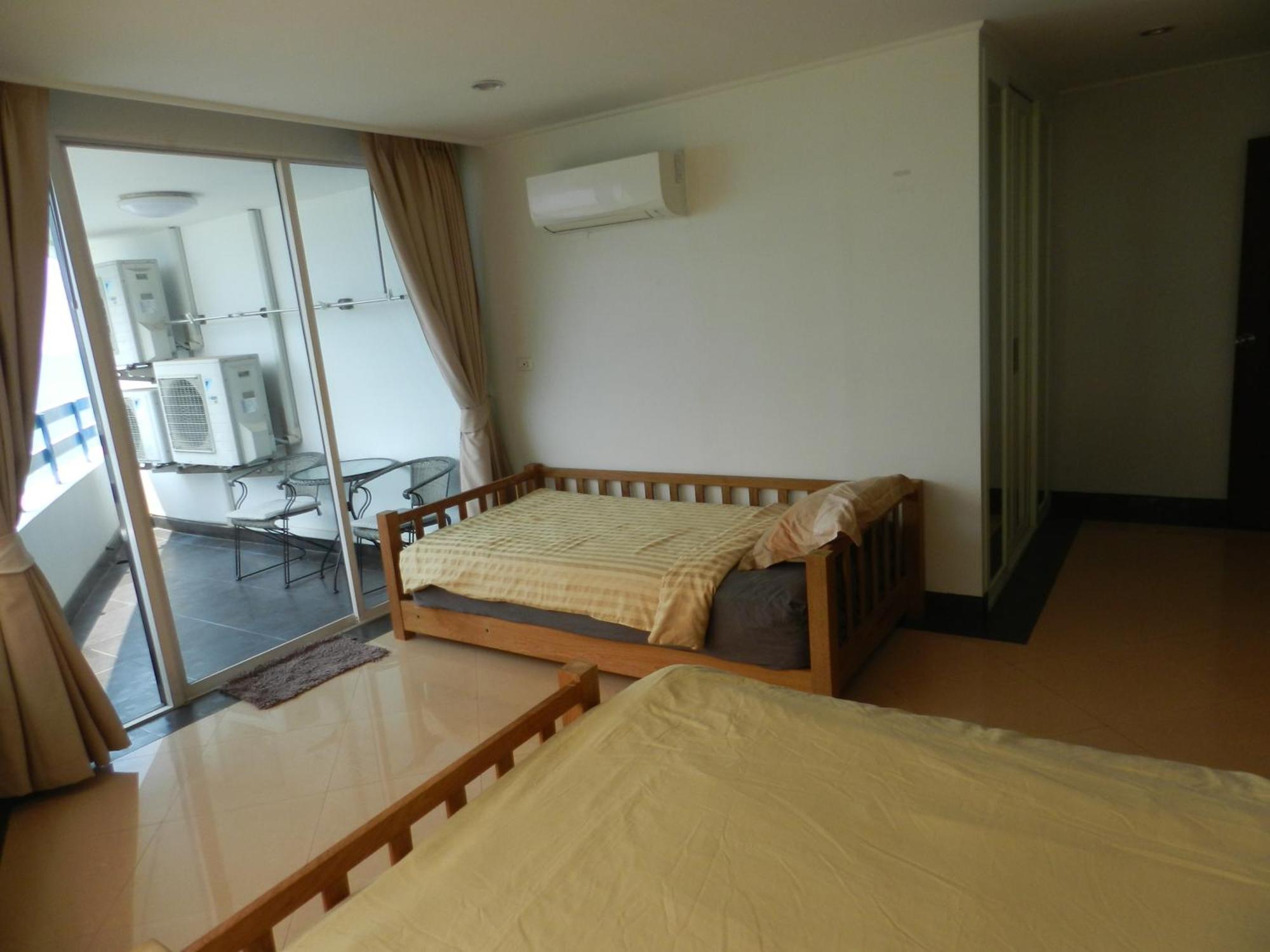 Jomtien Plaza Condotel Eksteriør bilde